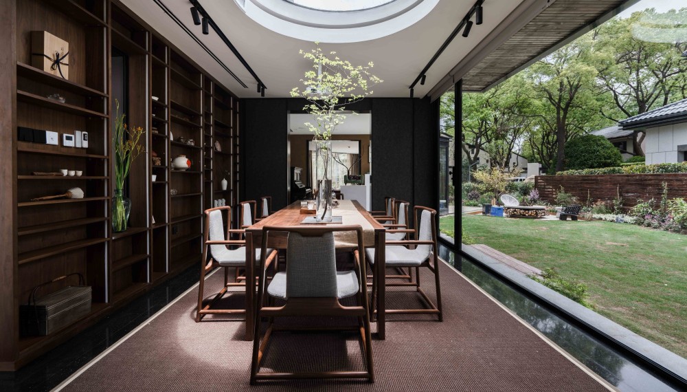 欧式古典混搭风格室内家装案例效果图-书桌 欧式古典混搭风格室内家装案例效果图-书桌